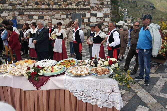 Best of Godfather and Taormina Tour with Street Food Tasting - Who Should Consider This Tour?