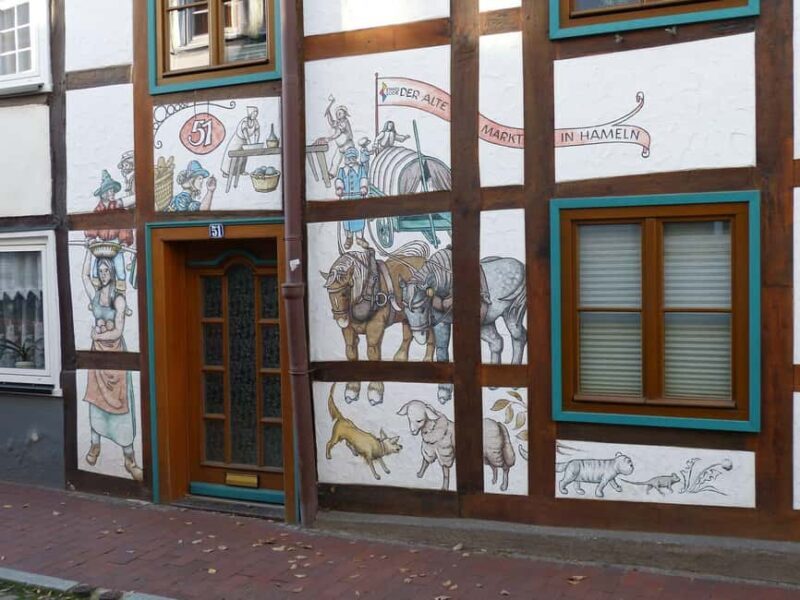 Best of Hamelin Walk Tour with a Professional Guide - Exploring Hamelin: A Guide to the Experience