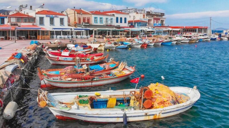 Best of Izmir: Private Walking Tour with a Local - Starting Point: Konak Square