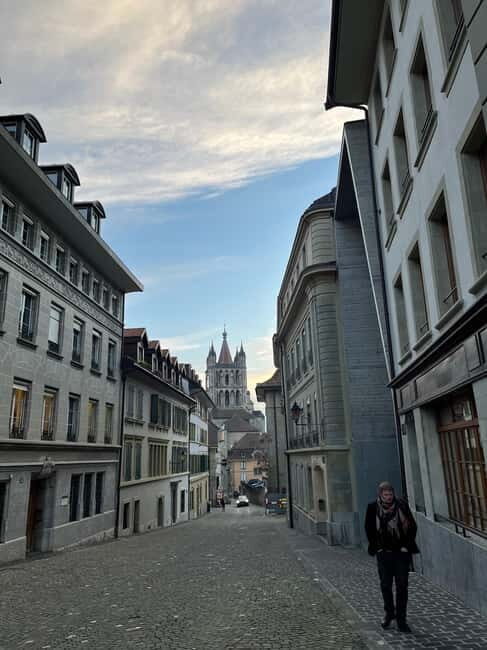 Best of Lausanne : Guided tour with a local guide - Key Points