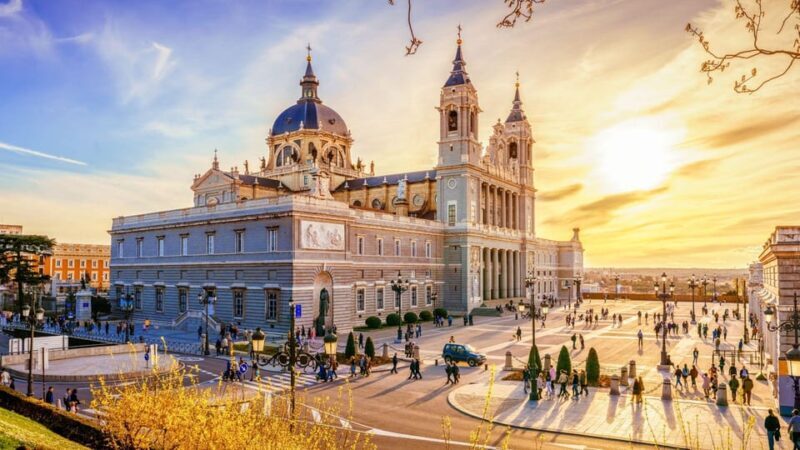 Best of Madrid: Private Walking Tour with a Local - Best of Madrid: Private Walking Tour with a Local
