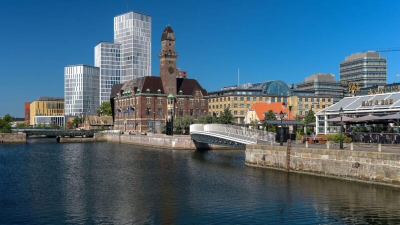 Best of Malmö: Private Walking Tour with a Local - Key Points
