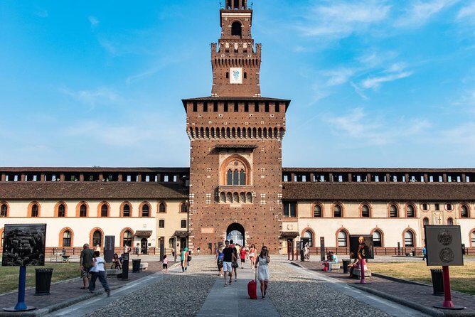 Best of Milan Small-group Walking Tour with Duomo visit - Starting Point: Piazzale Luigi Cadorna