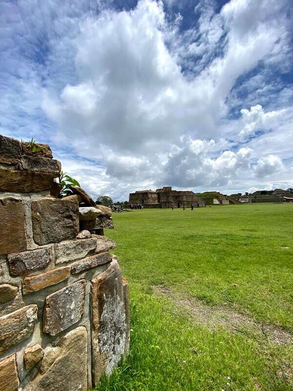Best of Monte Albán and visit two villages arround - The Value of a Guided Experience