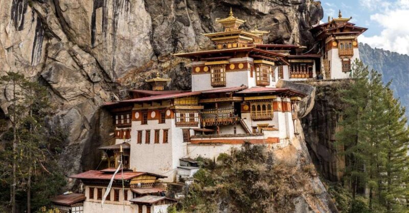 Best of Nepal & Bhutan Tourspectacular view  14 Days Tour - Key Points