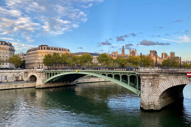 BEST OF PARIS : 3 smartphone audioguided tours - Key Points