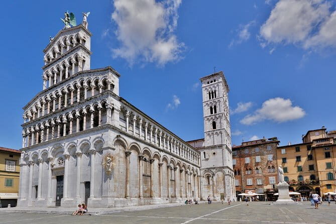 Best of Pisa, Lucca, Volterra: Small Group Tour from Florence - A Day Trip to Tuscany’s Gems: Pisa, Lucca, and Volterra