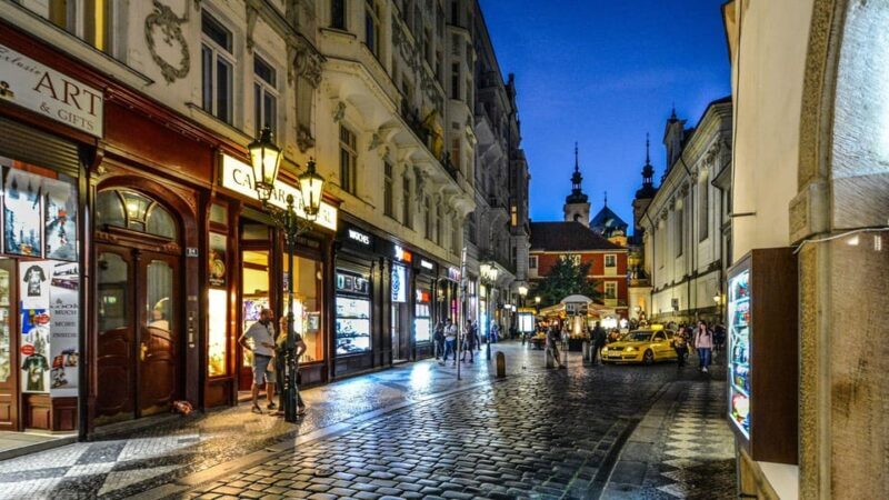 Best of Prague: Private Walking Tour with Local - Who Should Consider This Tour?