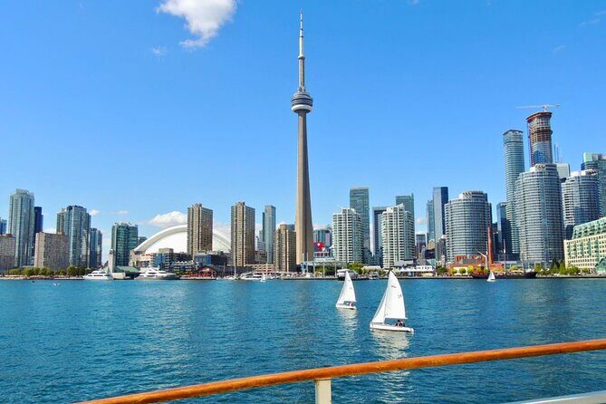 Best of Toronto City Tour with Boat Cruise & CN Tower - A Quick Look at the Best of Toronto City Tour with Boat Cruise & CN Tower