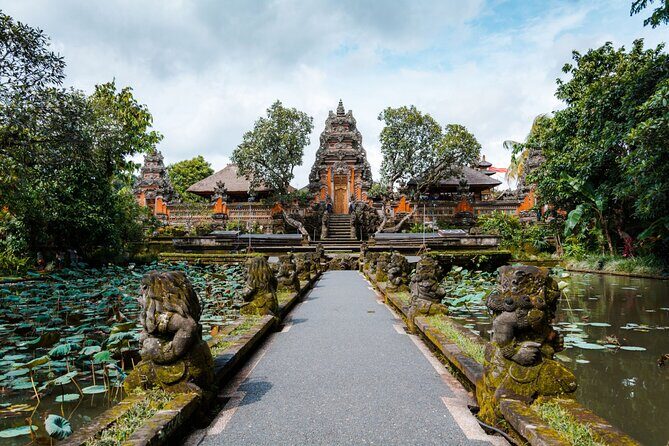Best of Ubud 1-Day Private Tour - Fifth Stop: Sacred Monkey Forest Sanctuary