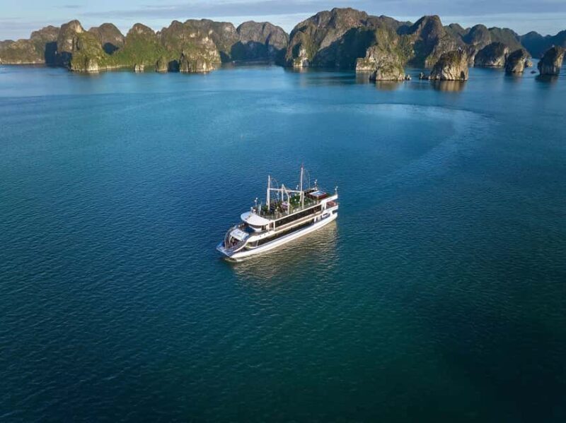 Best Seller 5-Star Halong Bay Cruise Jacuzzi & Buffet Lunch - What Makes This Cruise Special?