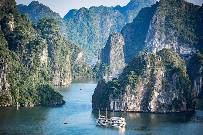 BEST UNIQUE 3-Day Halong Bay Cruise, Lan Ha & Cat Ba Island - Who Will Love This Tour?