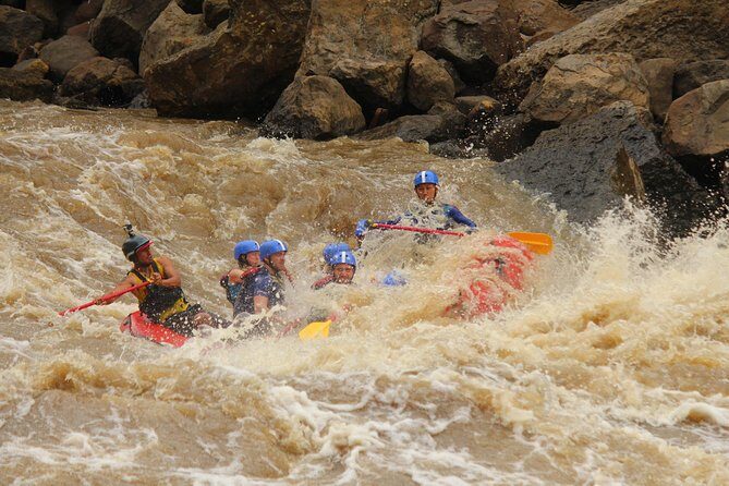 BEST White Rafting in Colombia Suarez 4/5 - Wild Ride on Colombia’s Best White Water: Suarez River Rafting