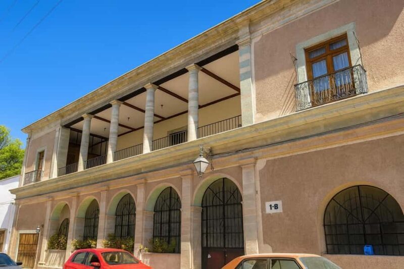 Between haciendas and temples: a tour of the mining heart of Pastita - Authenticity and Cultural Depth