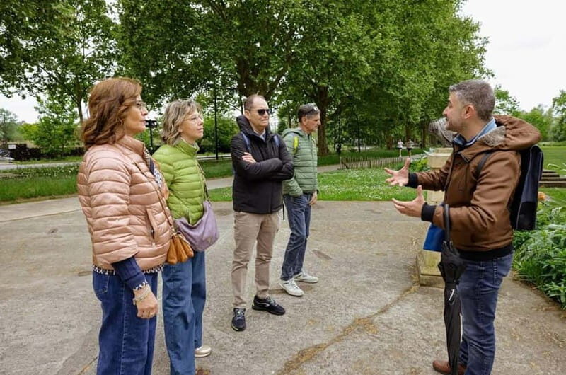 Beyond the Beaten Path: Explore Bordeauxs Right Bank - Who Will Appreciate This Tour?