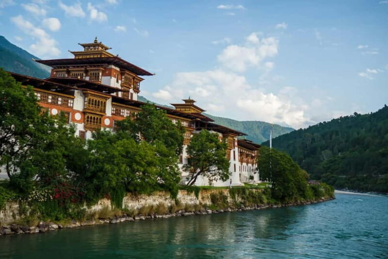 Bhutan: 7-Day Tour with Tigers Nest & Meals all inclusive - Who Would Enjoy This Experience?