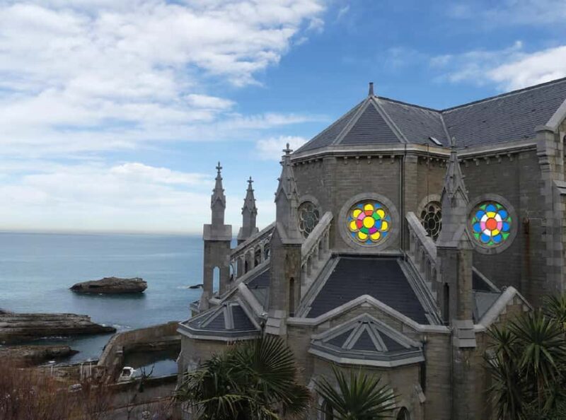 Biarritz: Outdoor Escape Game - Spies, surf & sun - A Deep Dive into the Outdoor Escape Game Experience in Biarritz