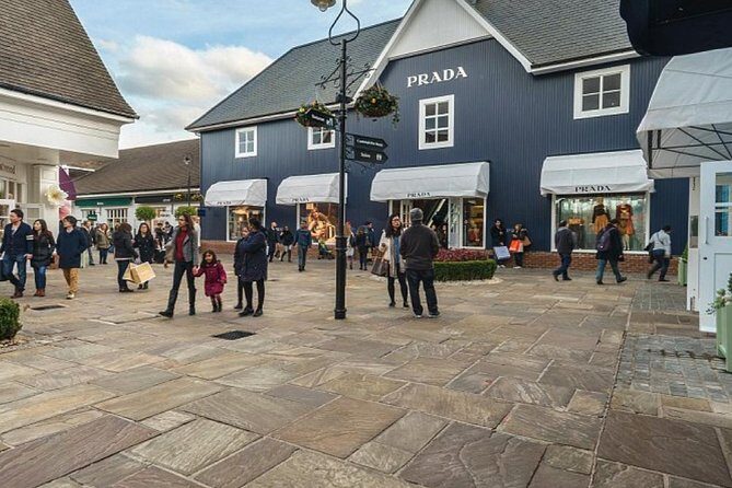 Bicester Village Private Vehicle Round Trip Service from London - Who Will Love This Tour?