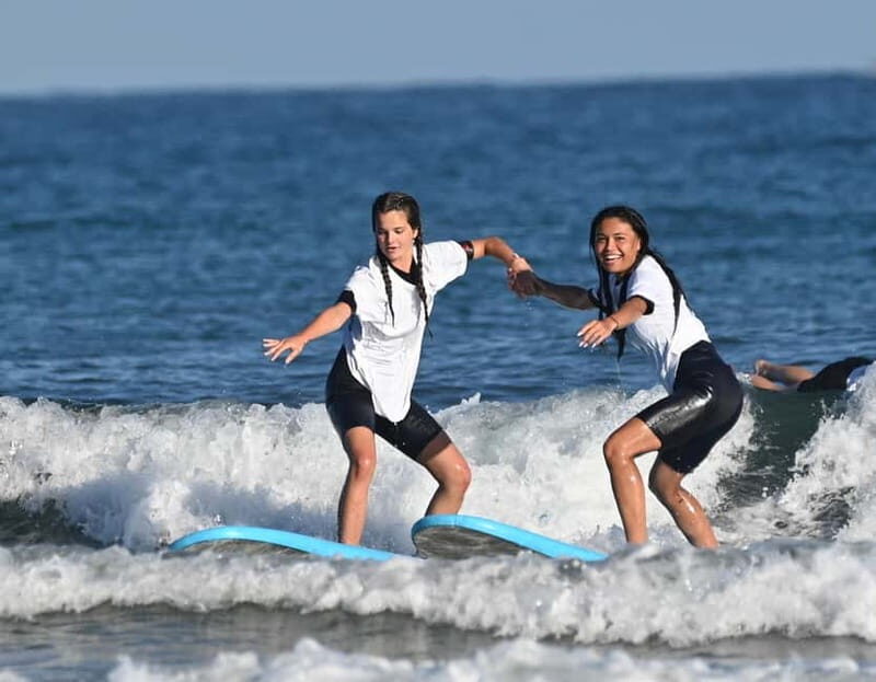 Bidart: Enjoy surfing with experienced and friendly teachers - A Practical Guide to Surfing in Bidart with Happy Life Surf School