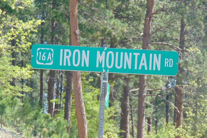 Big 3 Must See Black Hills 80 Mile Mini Road Trip - Exploring the Black Hills: A Detailed Review of the Mini Road Trip