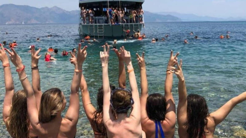 Big Boss Boat Trip Adults Only +16 - The Real Experience: Authentic Insights from Guests