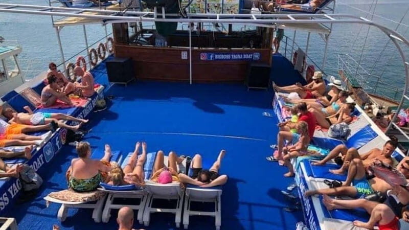 Big Boss Boat Trip Adults Only +16 - Frequently Asked Questions