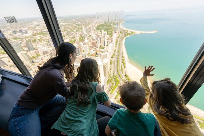 Big Bus Chicago: 48-Hour Hop-on Hop-off Tour & 360 CHICAGO Deck - The Sum Up