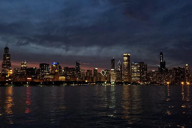 Big Bus Chicago: Hop-On Hop-Off Sightseeing Tour by Open-Top Bus - Who Should Consider This Tour?