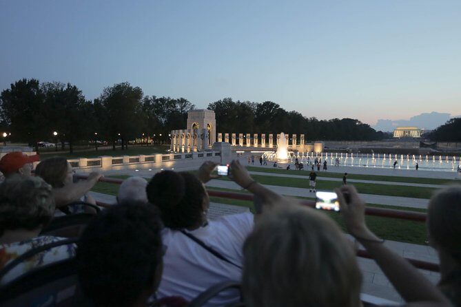 Big Bus DC: Monuments & Memorials Night Tour by Open-top Bus - FAQ