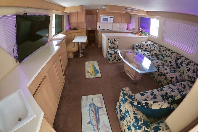 Biggest Luxury Yacht Boat Best in Cancun up to 28 pax - FAQ