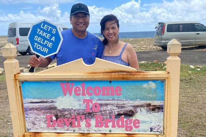 Biggvee Selfie Tour - A Practical and Fun Introduction to Antigua: The Biggvee Selfie Tour