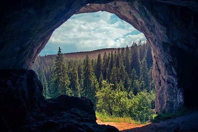 Bijambare Cave and Spring of River Bosna Tour - In-Depth Review of the Bijambare Cave and Vrelo Bosne Tour