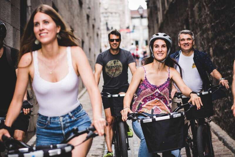 Bike/E-bike Tour Downtown, Old Montreal, Waterfront by Fitz - The Experience in Detail: What You Can Expect from Fitz’s Montreal Bike Tour