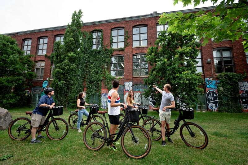 Bike/E-bike tour Plateau,MileEnd, Jean-Talon Market by Fitz - A Deep Dive into Montreal’s Neighborhoods by Bike
