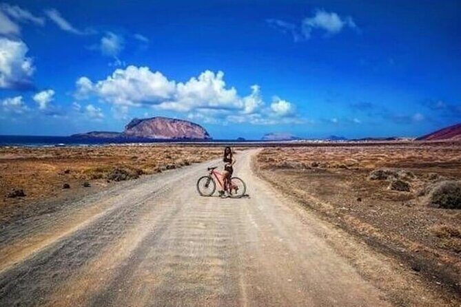 Bike Rental La Graciosa - Exploring La Graciosa by Bike: An Authentic Island Adventure