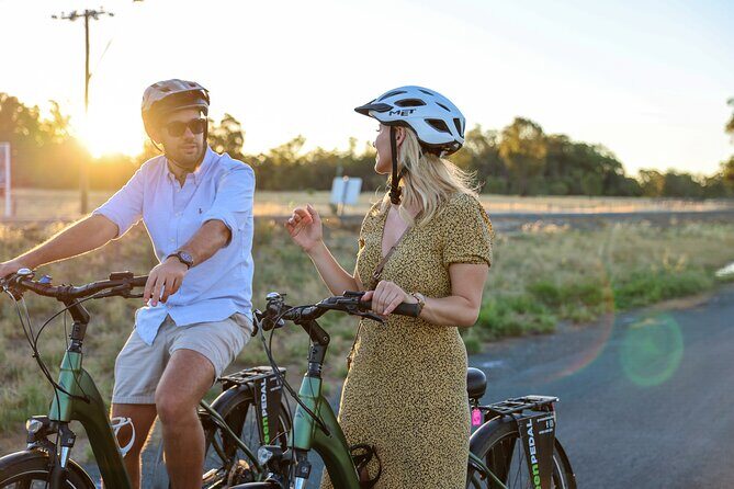 Bike to Winery Tour - Bike to Winery Tour: a relaxed ride with scenic views and wine tasting in Echuca