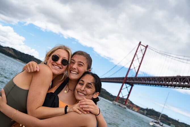 Bike tour a visit of Lisbon with a professional photographer - Key Points
