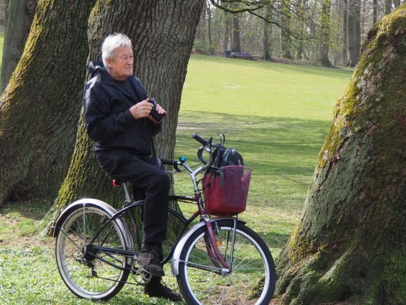 Bike tour around the Alster - Celebs, water, and nature - Who Is This Tour Perfect For?