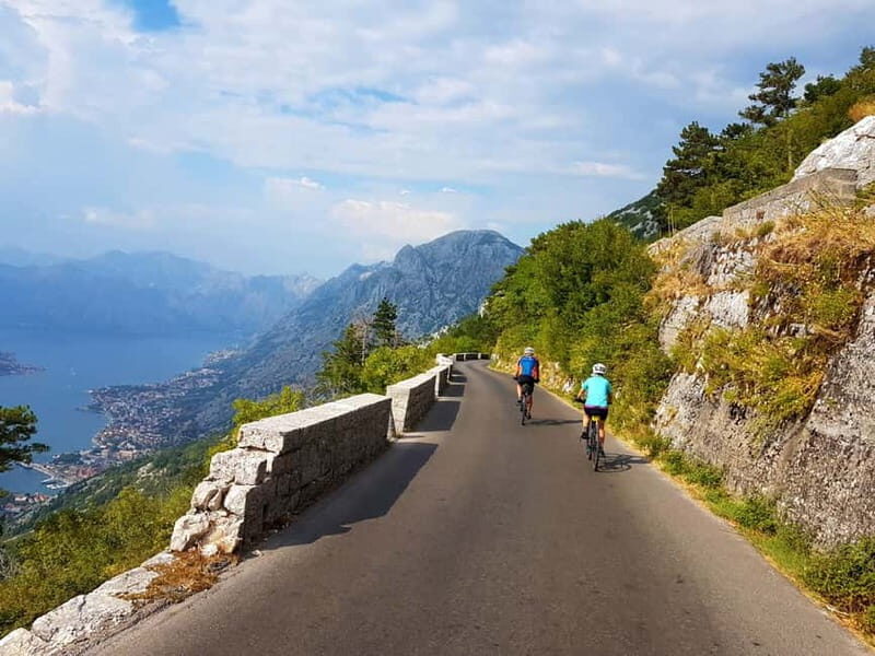 Bike tour - Downhill from Njegos Mausoleum to Kotor bay - Practical Details and Experience Quality