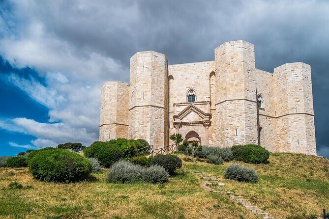 Bike Tour into the nature around Castel del Monte - Exploring the Natural Beauty Around Castel del Monte on a Bike