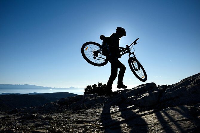 Biking Vidova - Skrip & museum of olive oil - Splitska - Postira - FAQ