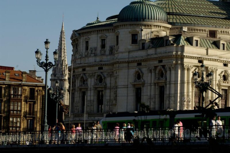 Bilbao 3-Day Package: Guggenheim, Hotel Stay and Bike Tour - Practical Tips for Your Bilbao Stay