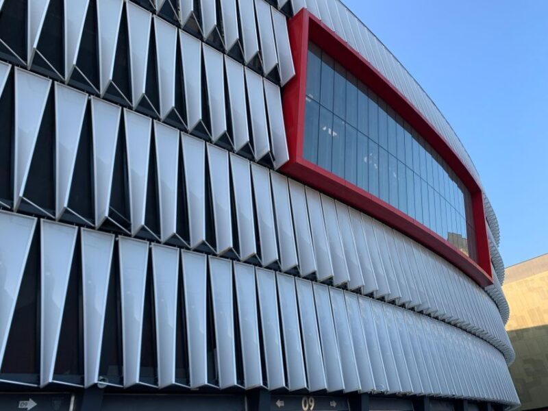 Bilbao All Iron Tour: Guggenheim and San Mamés with Lunch - Frequently Asked Questions