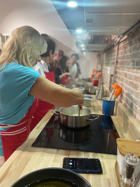 Bilbao: Basque Pintxos and Tapas Cooking Class - The Itinerary: From Market to Plate