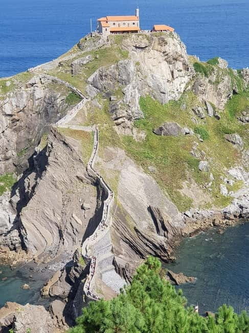 Bilbao, Guggenheim, and Gaztelugatxe from Biarritz - Exploring Basque Country: Bilbao, Guggenheim, and Gaztelugatxe from Biarritz