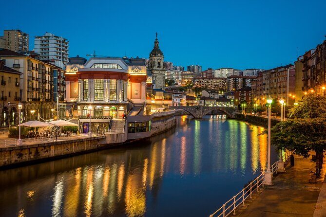 Bilbao & Guggenheim Museum Private Walking Tour with guide - Market and Moyúa Square