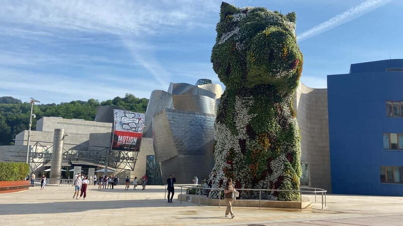 Bilbao: Guggenheim VIP Experience. Small Group. Expert Guide - The Inside Scoop