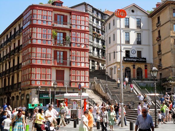 Bilbao Historical Small Group Tour - Touching the Origins of Bilbao