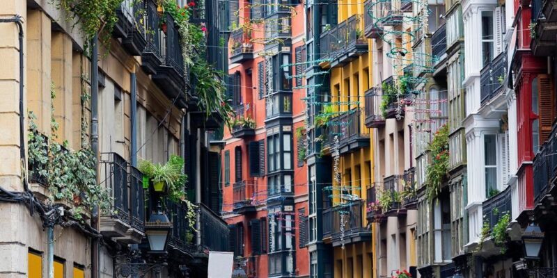 Bilbao: Old Quarter Walking Guided Tour - Detailed Review of the Bilbao Old Quarter Walking Tour