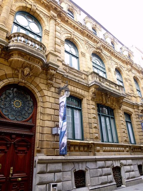 Bilbao old town walking tour - The Sum Up